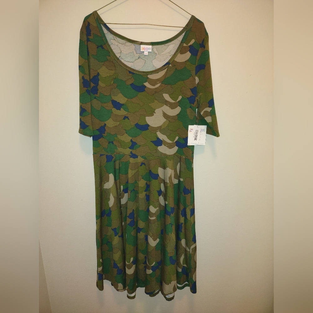 LulaRoe Nicole - 2XL (22-24) Green Camouflage Pattern